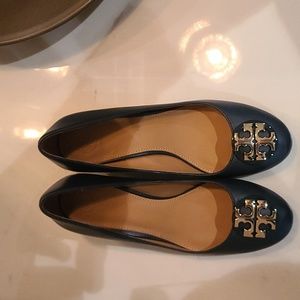 Tory Burch Navy Pumps